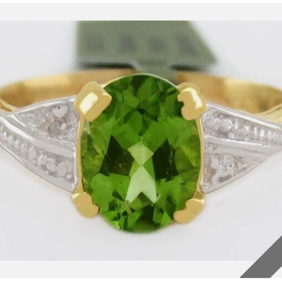 Genuine 1.27 Cts Peridot & Diamonds 10k Gold Ring